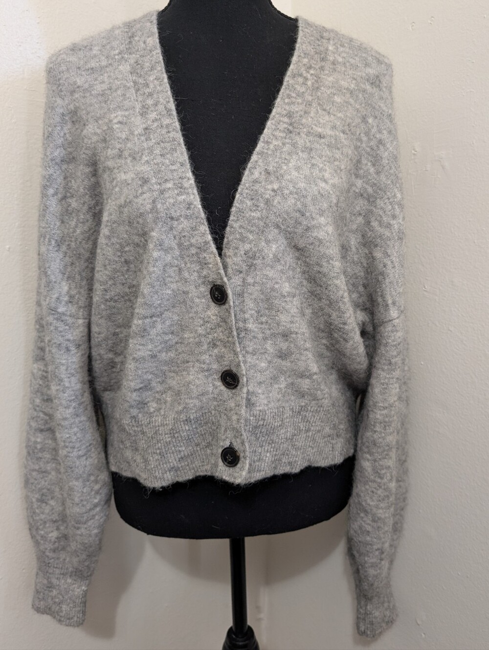 Banana Republic Alpaca Cozy Neutral Quiet Luxury Preppy Academia Cardigan S